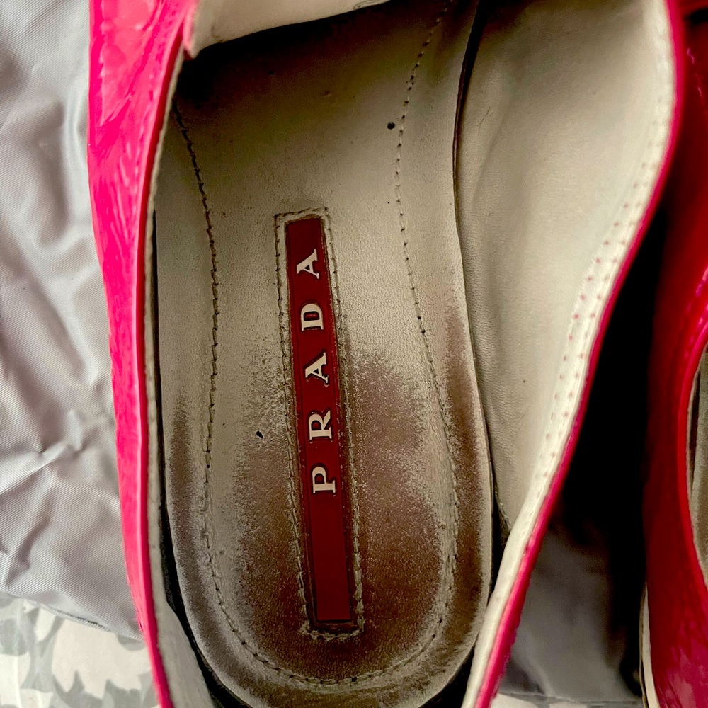 Authentic Prada shoes - Picture 4 of 6